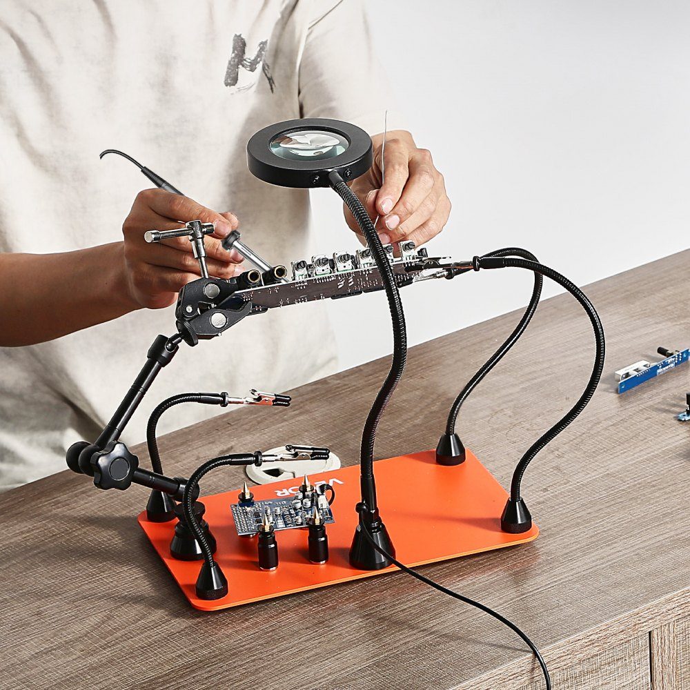 Third-hand soldering aid, magnetic soldering station, with 3x LED magnifying lamp, 4 circuit board holders & 360 degree hot air gun holder, base station for repairs, crafts & hobbies