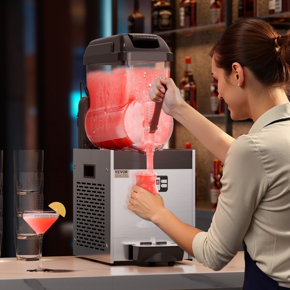 Machine à crème glacée commerciale Slush Machine à réservoir unique de 12 L pour boissons glacées, machine à crème glacée Slush en acier inoxydable de 48 tasses avec clavier Machine à crème glacée molle pour les fêtes Restaurants Cafés Bars Noir Machine à crème glacée commerciale Slush Machine à réservoir unique de 12 L pour boissons glacées, machine à crème glacée Slush en acier inoxydable de 48 tasses avec clavier Machine à crème glacée molle pour les fêtes Restaurants Cafés Bars Noir