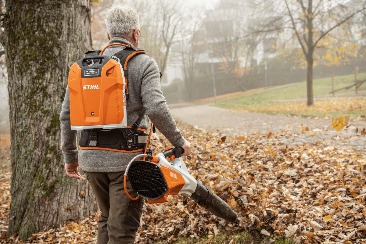 Stihl BGA 200 Akku-Blasgebläse Akku-Komfortgebläse