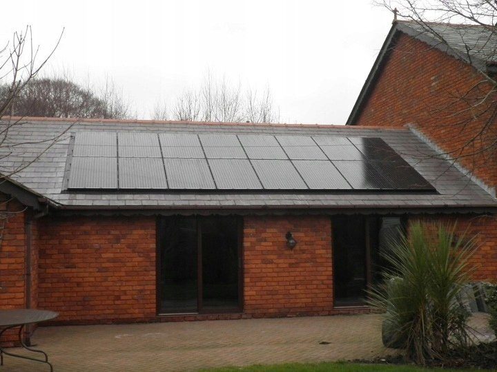 Solar system complete solar package converter set 2000W with AGM storage