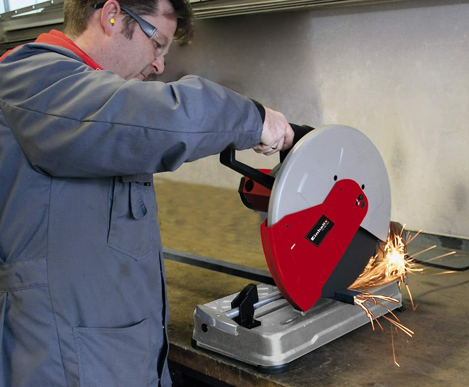 Einhell Metalltrennmaschine TC-MC 355 (2.300 W, 4.000 min-1, Trennscheibe Ø 355 x 25,4 x 3,2 mm, verstellbarer Höhenanschlag, Sägeblattfixierung, Spannvorrichtung mit Schnellspanner, Zusatzhandgriff)