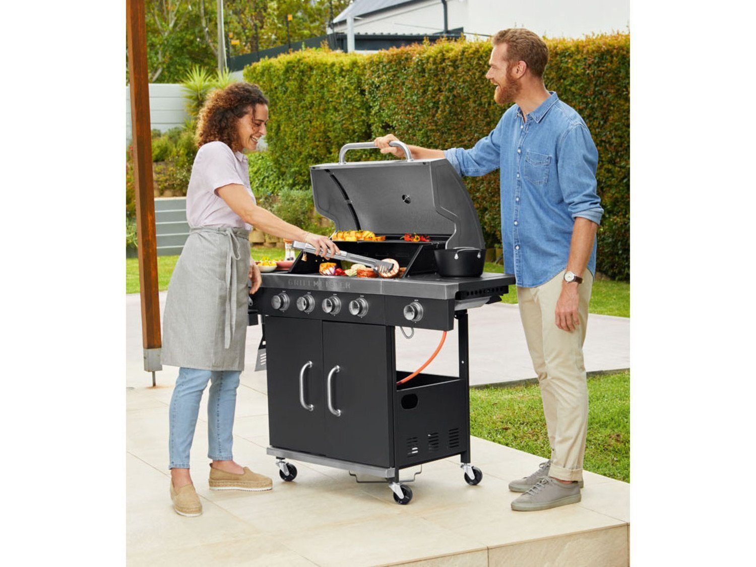 BBQ GRILLMEISTER gril à gaz 4 plus 1 brûleur