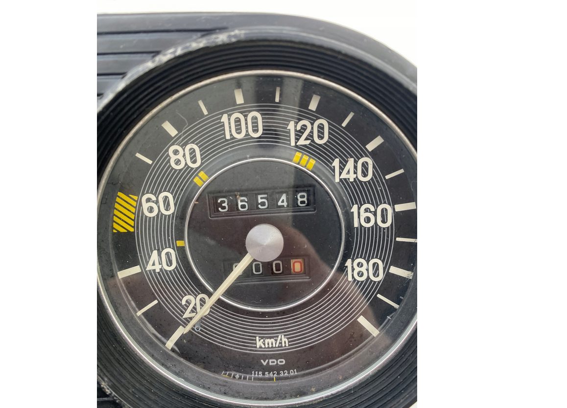 Compteur kilométrique vintage Mercedes W114 W115 1155423201