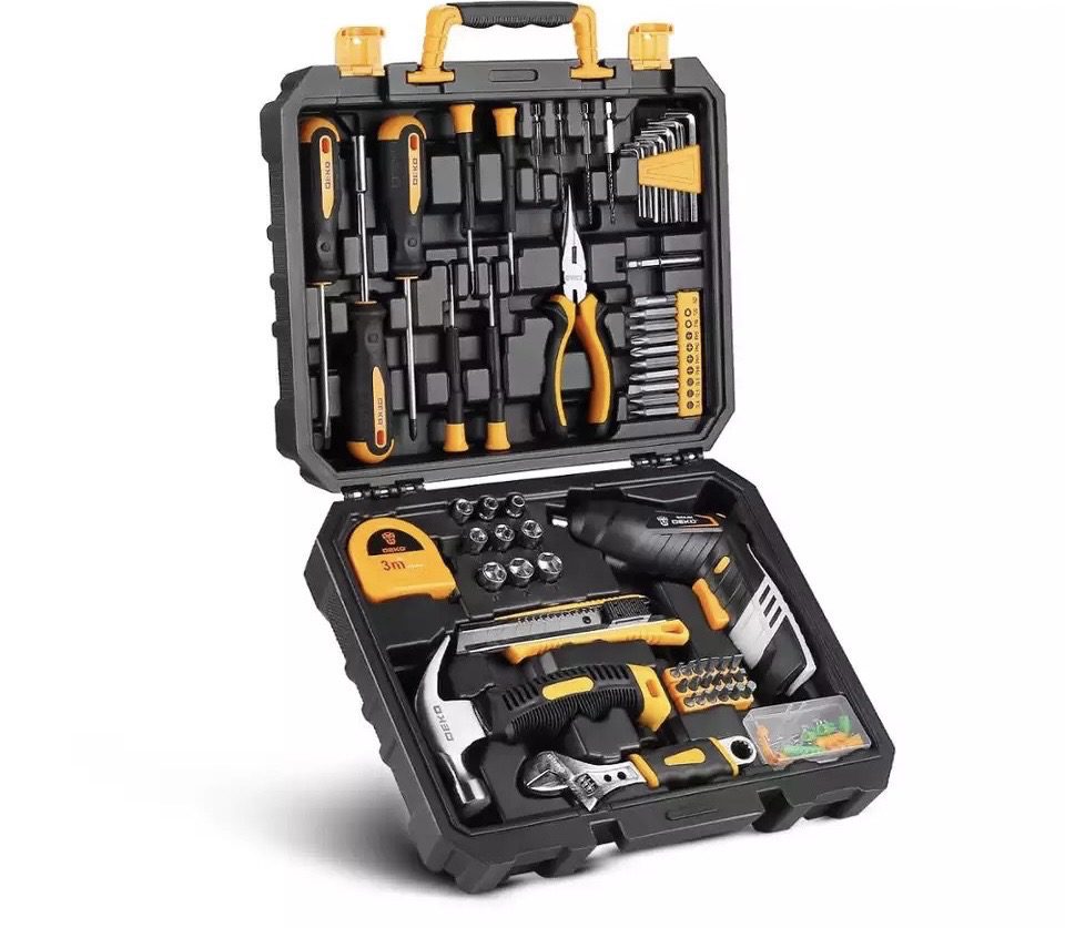 Complete tool case set with cordless screwdriver
