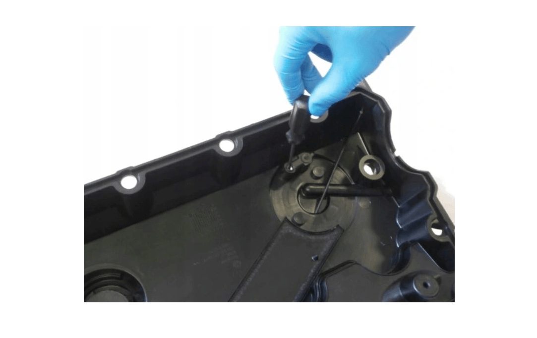 Valve cover cylinder head cover for Audi A4 A6 VW Passat Sharan Transporter V T5 038103469AE