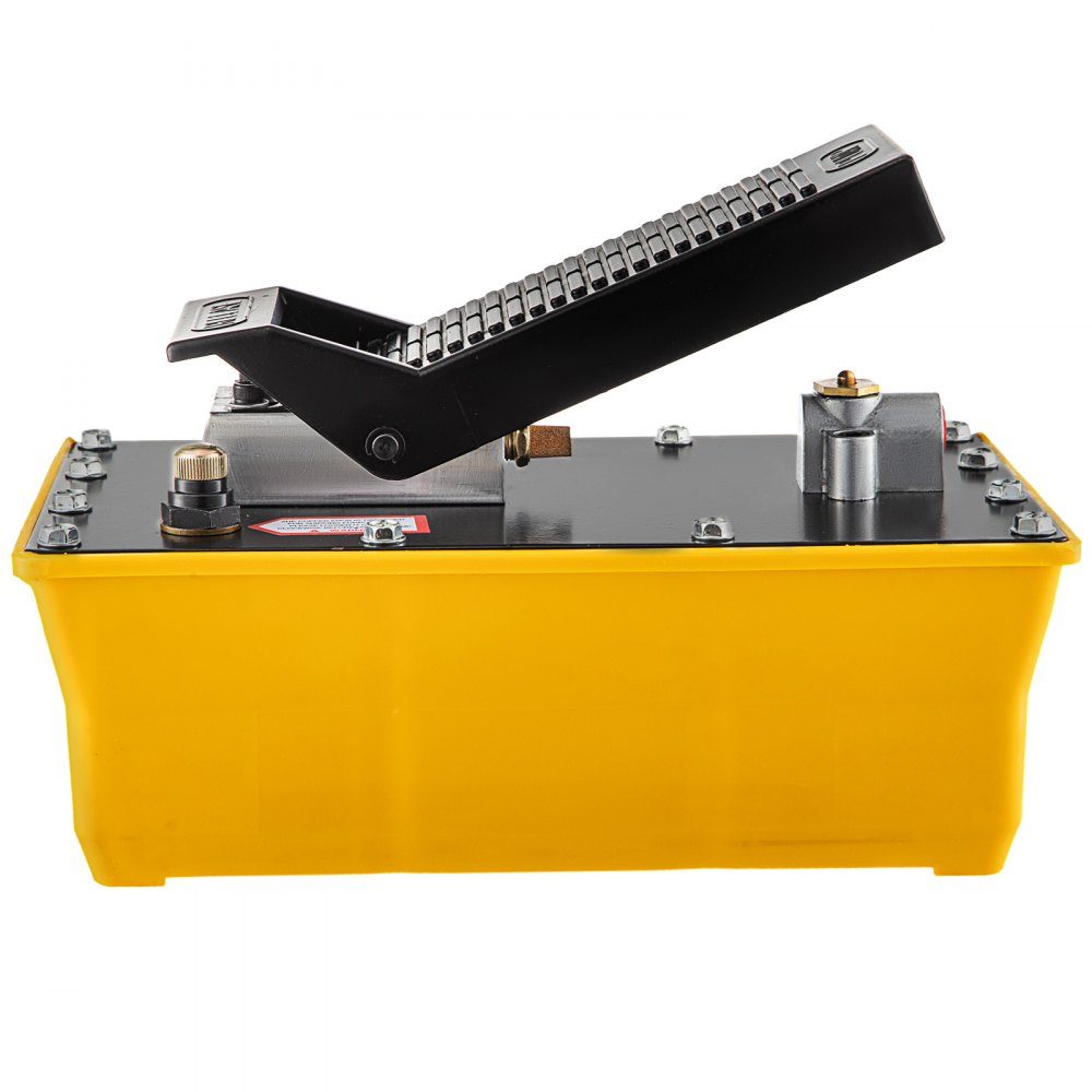 Air Hydraulic Pump, Foot Pump 10,000 PSI, 2.3L Hydraulic Pump with Hose and Spray Gun, 700kg/cm² adjustable pressure and 0.7-1 range for upgrading and moving heavy machinery