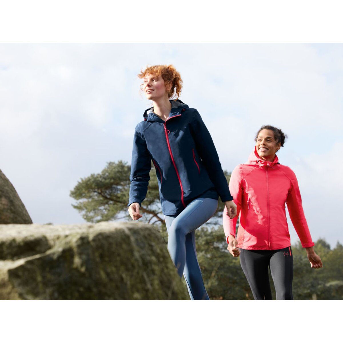 Rocktrail women's all-weather jacket with an extended back