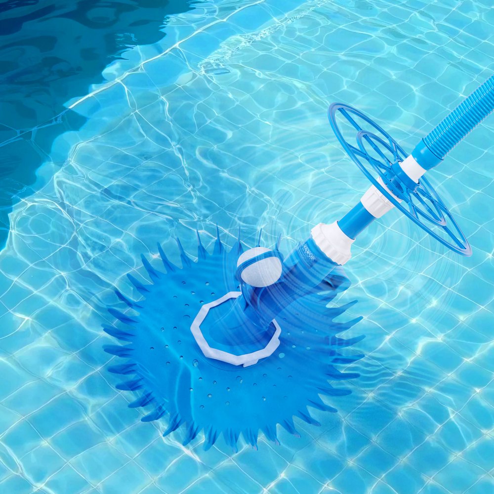 Pool vacuum with suction function, pool vacuum, pool vacuum with suction side, pool sweeper with 12 hoses, suitable for built-in pools and above-ground pools up to 6.1 x 10.7 m blue Pool vacuum with suction function, pool vacuum, pool vacuum with suction side, pool sweeper with 12 hoses, suitable for built-in pools and above-ground pools up to 6.1 x 10.7 m blue